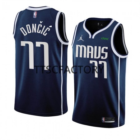 Dres Dallas Mavericks Luka Doncic 77 Nike 2022-23 Statement Edition Navy Swingman - Muške